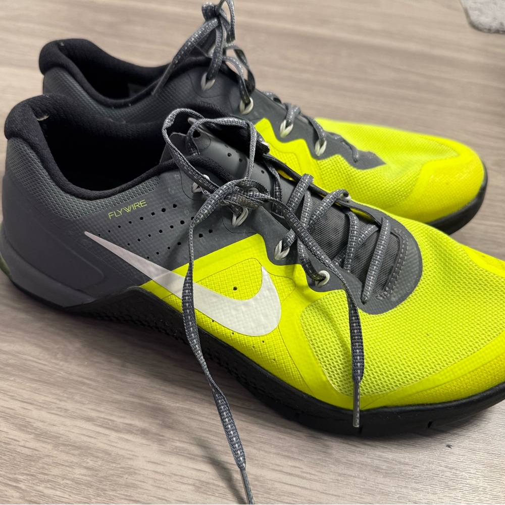 Nike Metcon Women’s Yellow and Gray Athletic Shoes